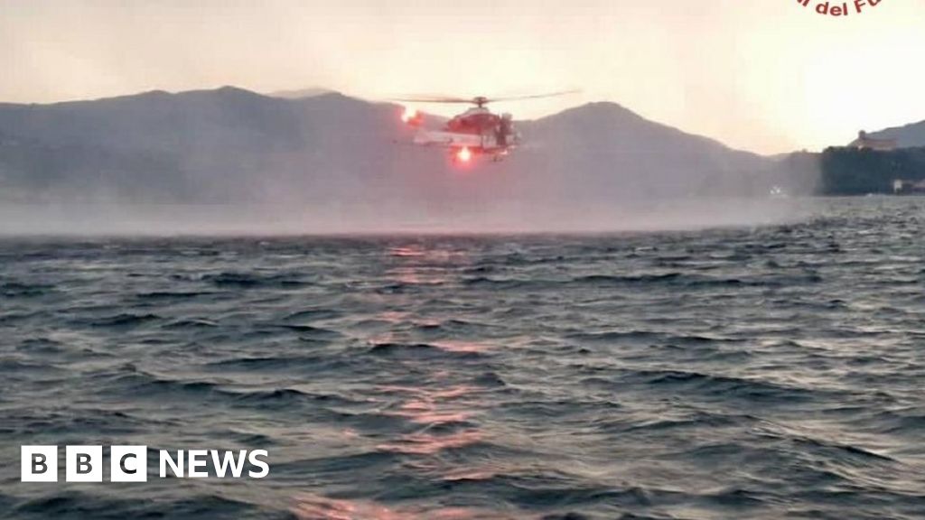 Elsüllyedt egy turistahajó a Maggiore-tóban, négyen meghaltak