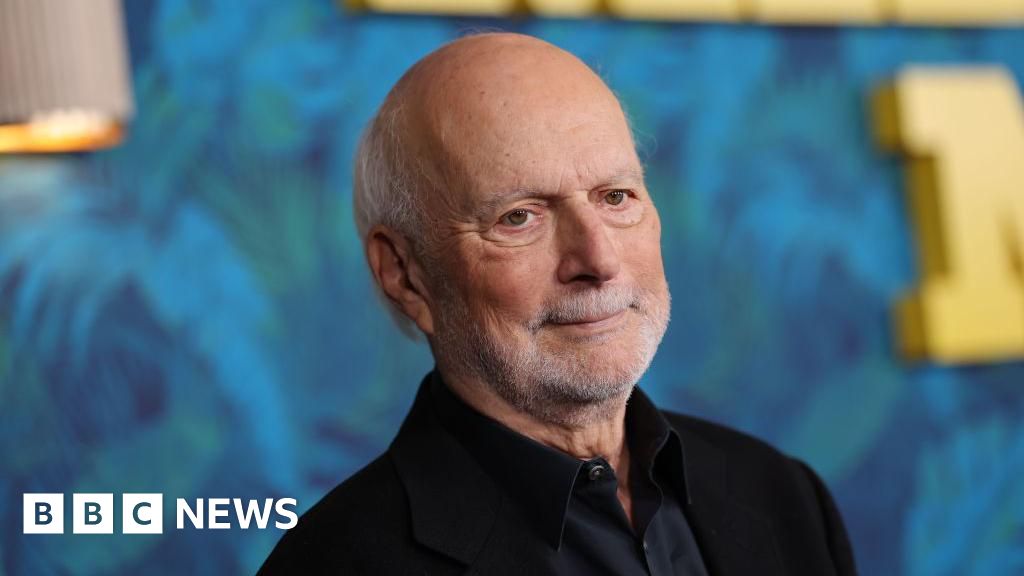 James Burrows, legendary director of sitcoms, dies aged 85 - US media