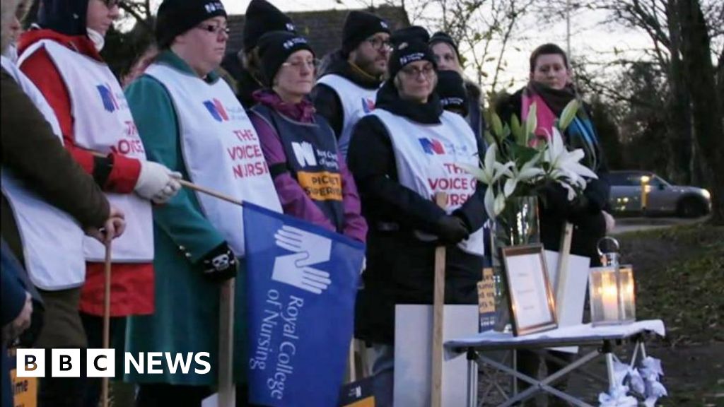 Kettering hospital nurses hold vigil for mother and two children BBC News