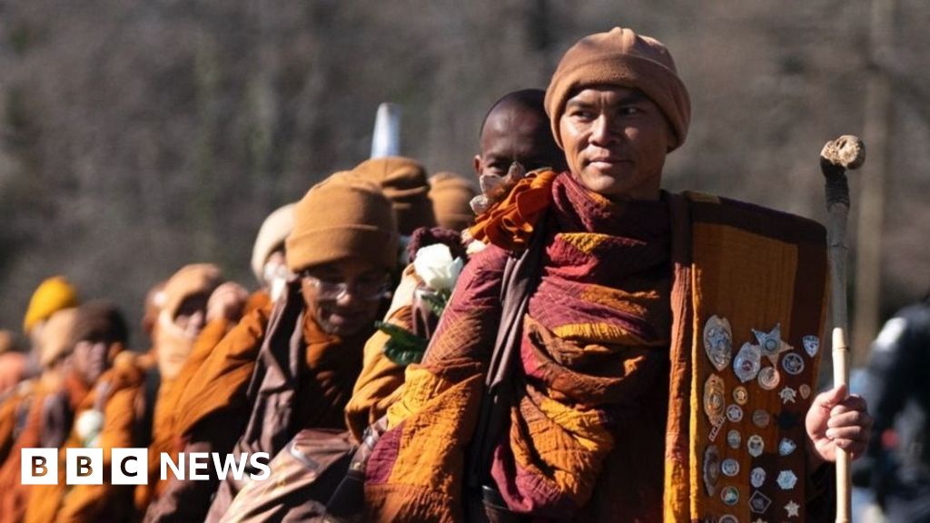 Watch: Large show of support in North Carolina for Buddhist monks