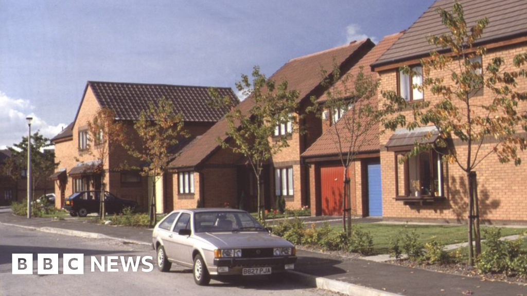 bbc.co.uk - Kaleigh Watterson - Birchwood: What is it like growing up in a new town?