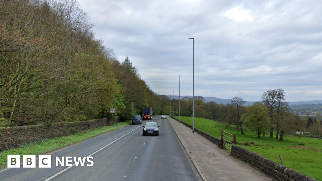 Serious Crash Closes A660 Leeds Road