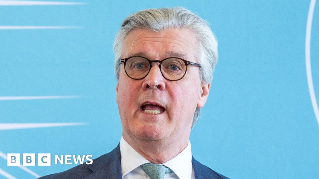 Offord says he is fit to be first minister after homophobic joke