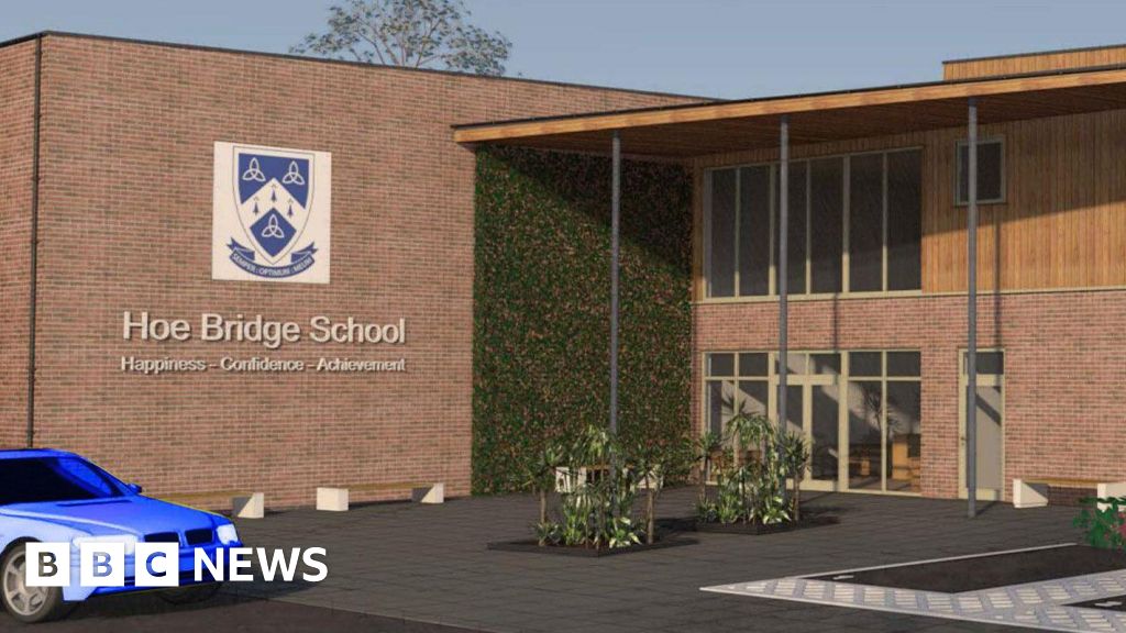 Old Woking: School's bid to expand blocked over traffic issues - BBC News