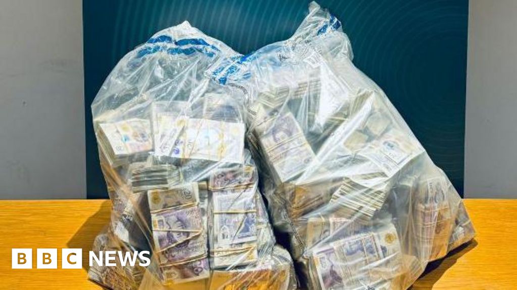 Police Arrest Man, Seize £300,000 Cash in Newry