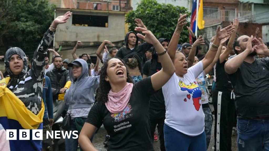 Caracas echoes with loud protests against Venezuela's disputed election result