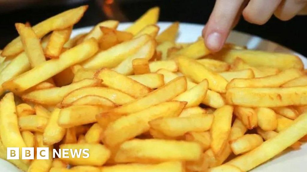 bbc.co.uk - Anttoni James Numminen - Scarborough potato farm allowed caravans for seasonal workers