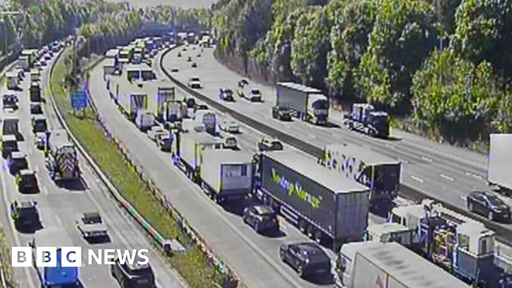 Multiple Serious Road Collisions Disrupt UK and Ireland