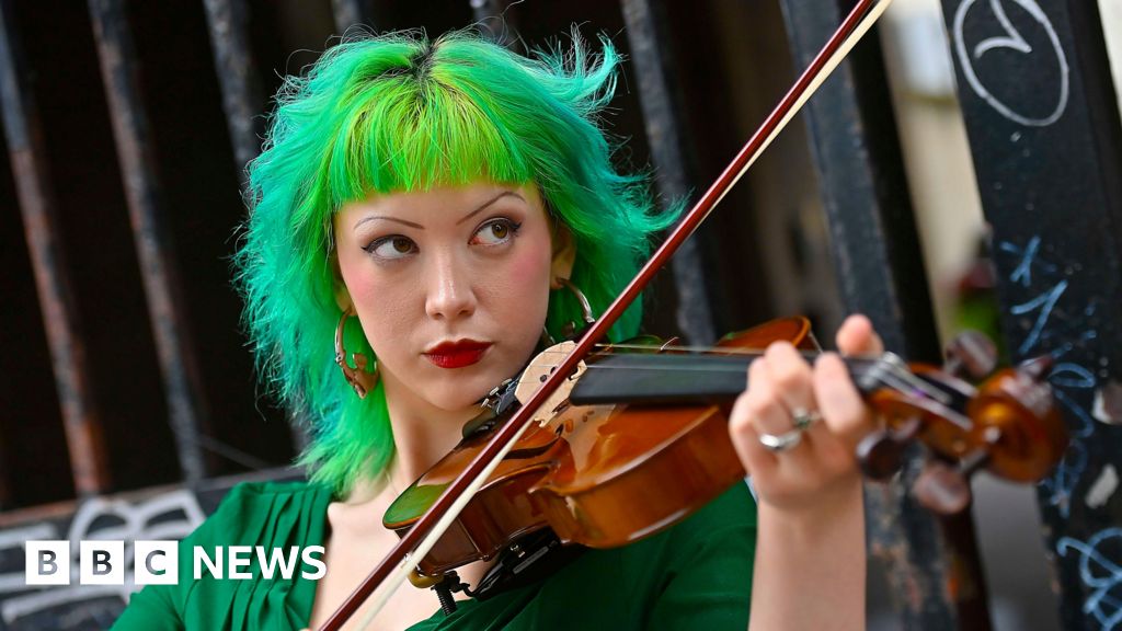 bbc.co.uk - Eve Hughes - Fleadh: Week-long celebration of Irish music and culture comes to a close