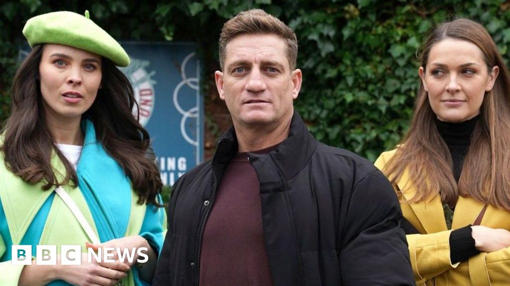 Brookside stars join Hollyoaks after soap return