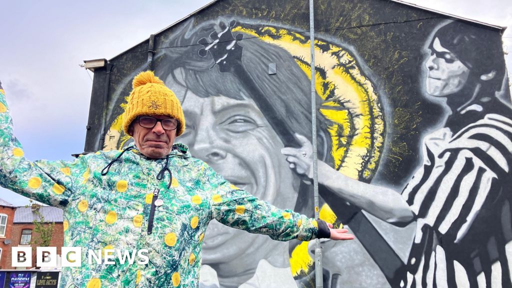 'Amazing' mural to Stone Roses legend 'Mani' complete