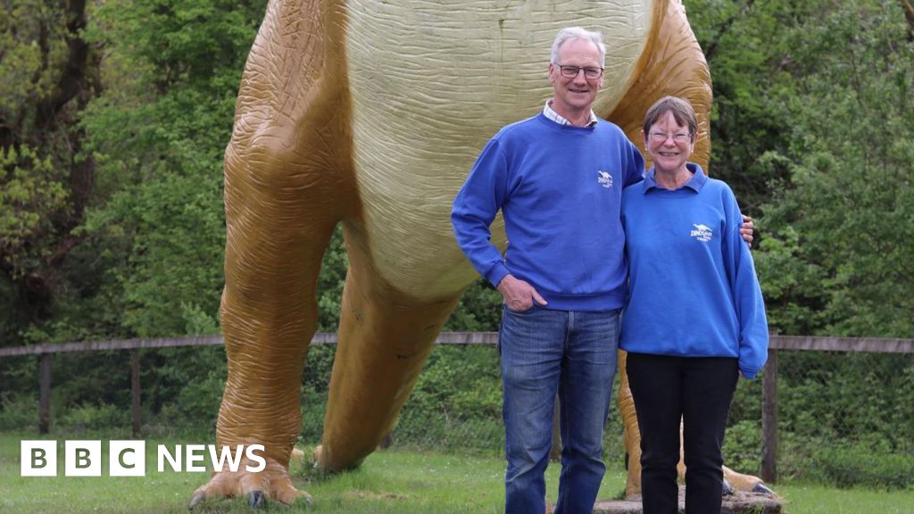 'We're the fossils now' - dinosaur park duo to retire