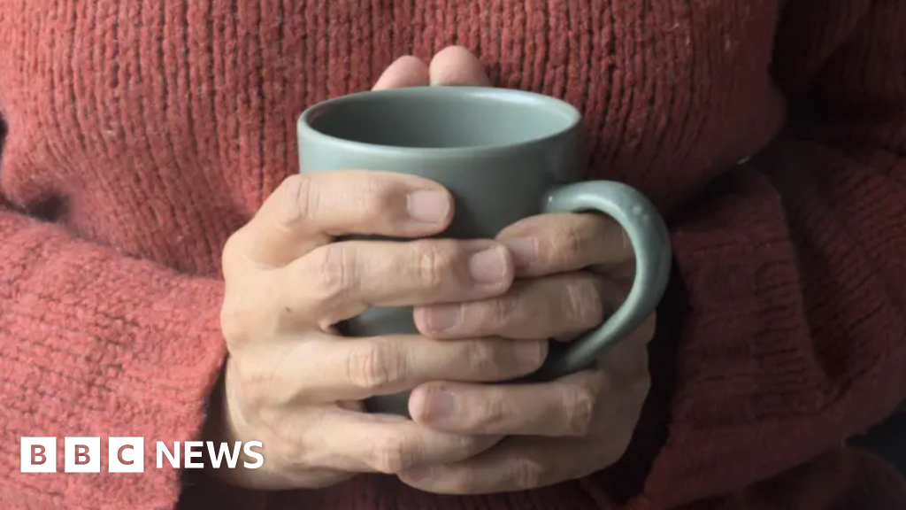 Warm welcome spaces return to Surrey this winter