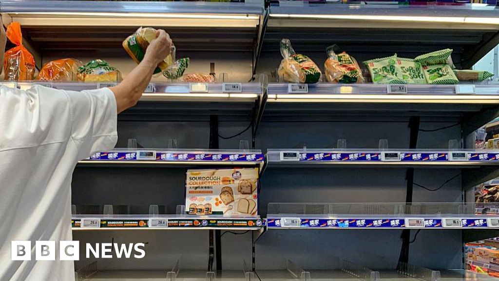 https://ichef.bbci.co.uk/news/1024/branded_news/2ee3/live/07a2f4d0-9824-11f0-bc57-4d7791b02125.jpg