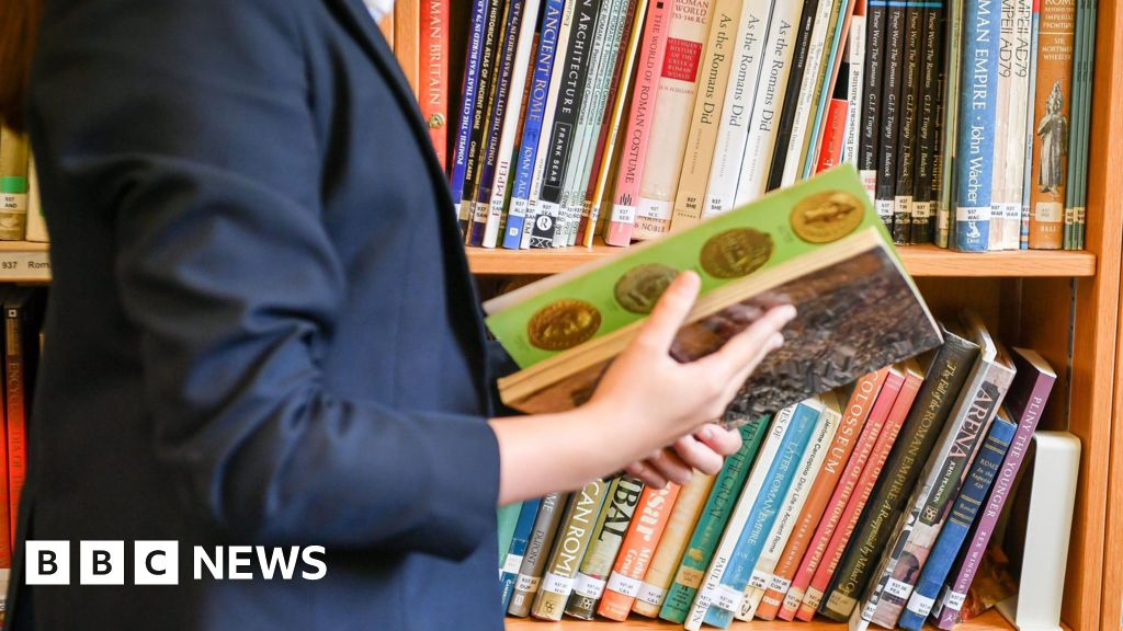 Thousands of children complete Cornwall reading challenge