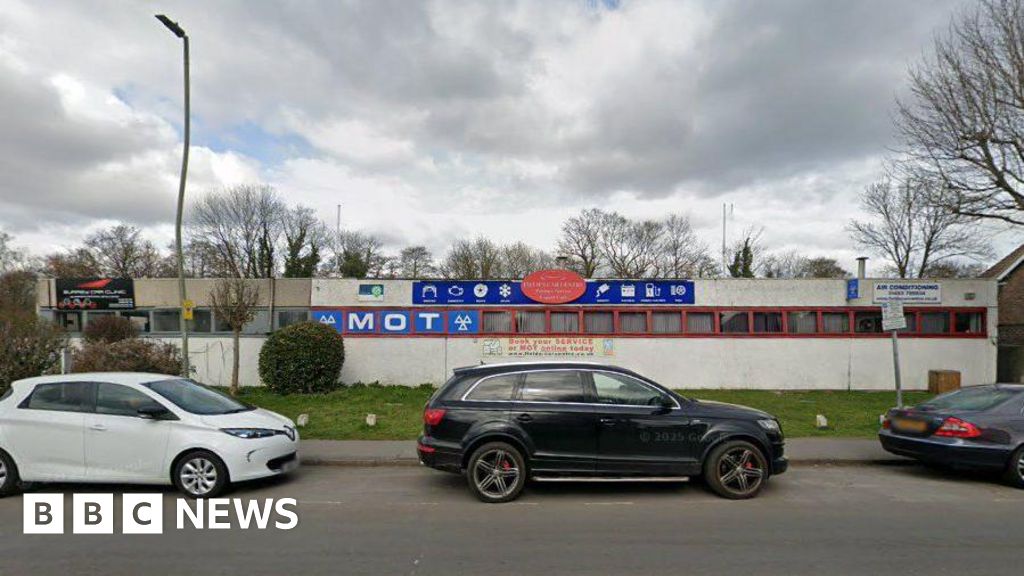 bbc.co.uk - Chris Caulfield - Woking Industrial Estate to be replaced with storage facility - BBC News