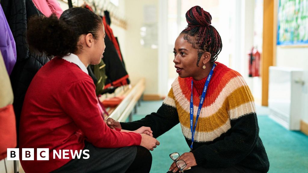 Tax online giants to help kids’ mental health, say Lib Dems – BBC News