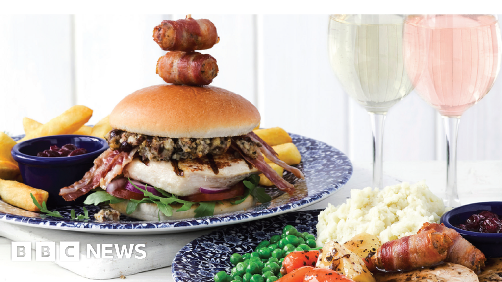 Wetherspoons hit by 'temporary' pigs in blankets shortage BBC News