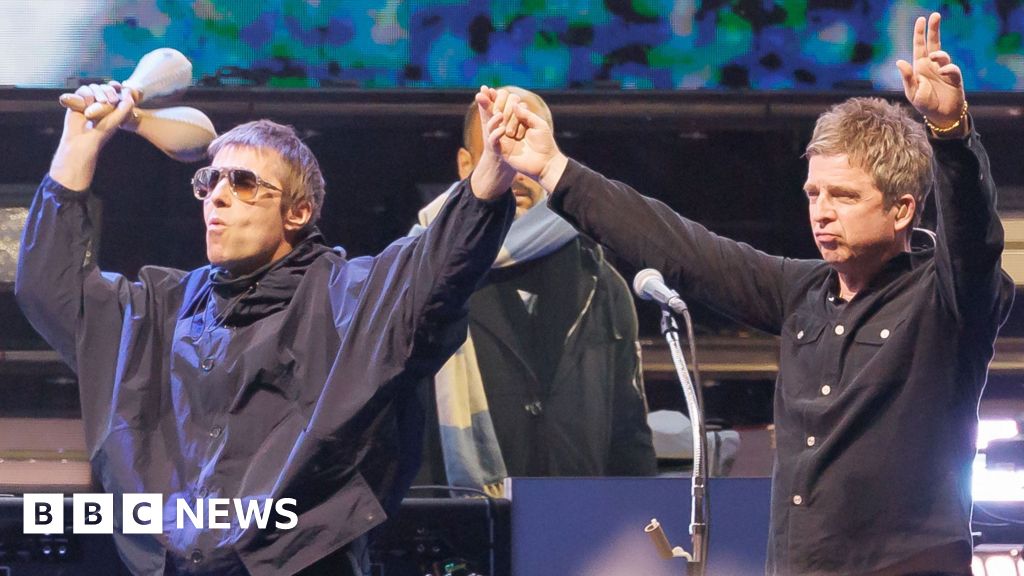 Oasis among record number of British acts entering Rock & Roll Hall of Fame