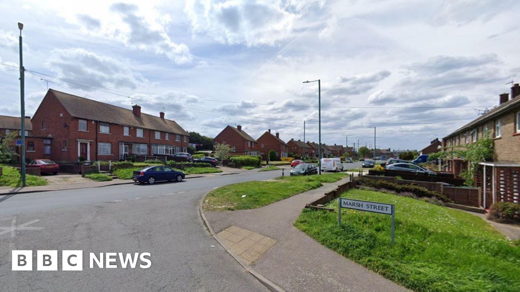 Dartford: Man held on suspicion of murder after stab death