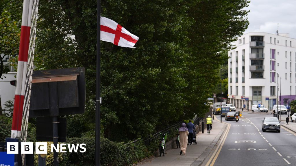 Met bans UKIP from protesting in Tower Hamlets