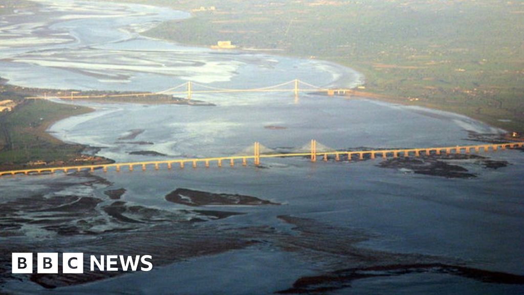 Severn tolls' final day after 800 years