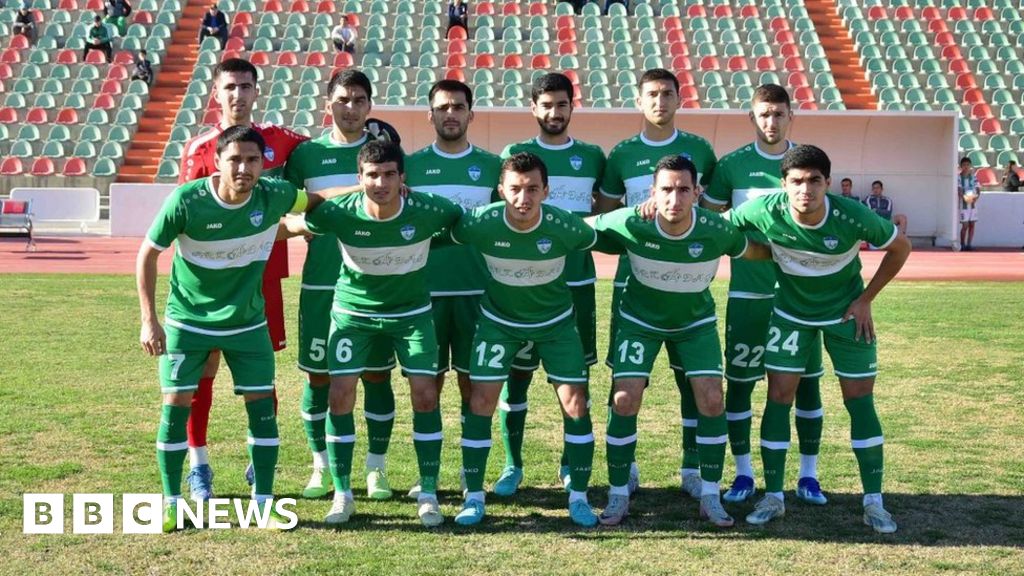 Turkmenistán: Fotbalový tým bývalého vůdce ovládl ligu