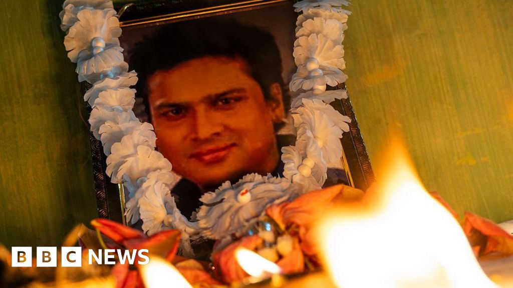 A beloved Indian singer drowned in Singapore. Now fans want answers
