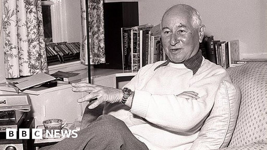 Doctor in the House author Richard Gordon dies aged 95 BBC News