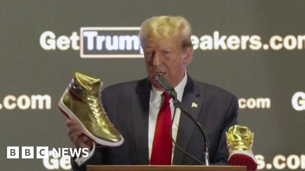 Trump launches own-brand shoes after fraud fine