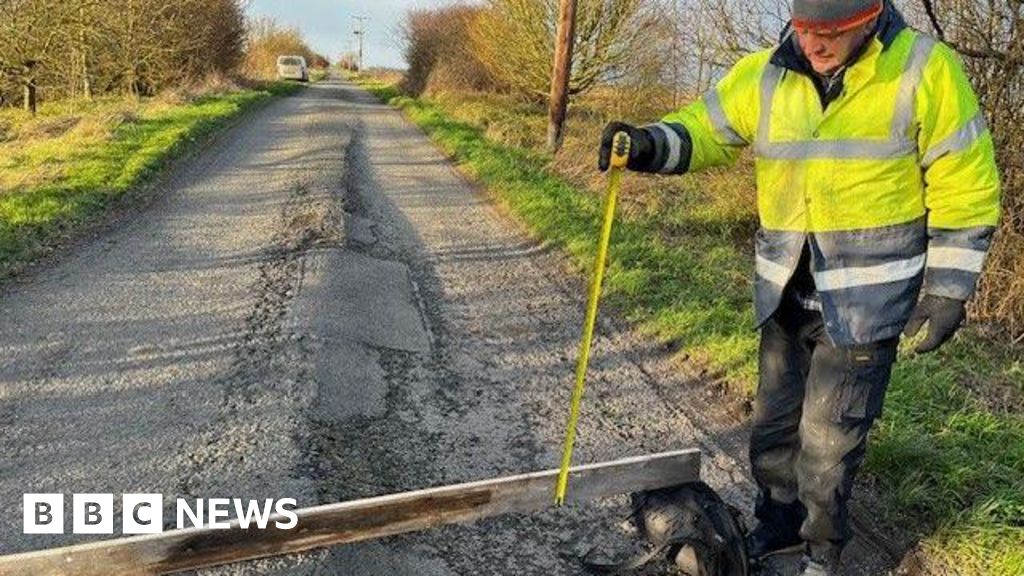 Amber Hill villagers say pothole repairs are 'a total bodge' 