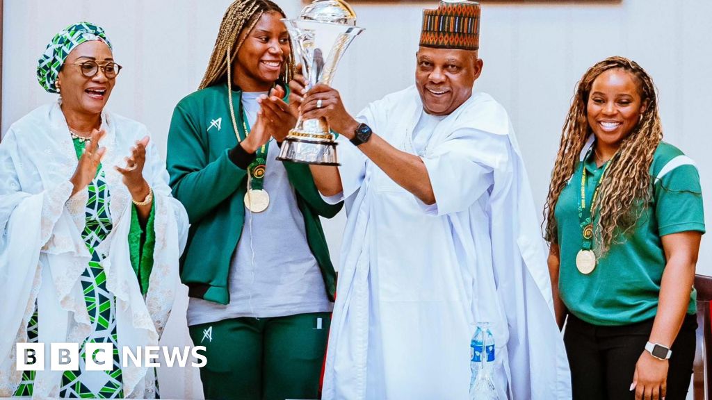 Nigeria's champion women basketballers promised $100,000 each