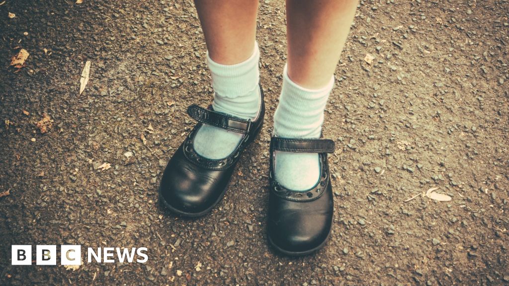 strapless school shoes