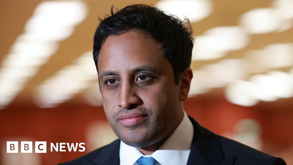 Zia Yusuf resigns as Reform UK chairman