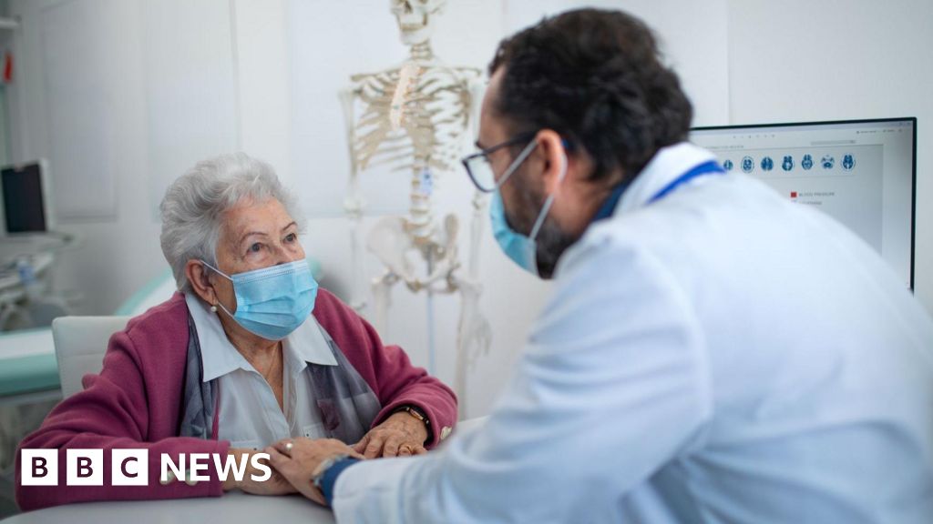 Bradford Royal Infirmary urges visitor mask wearing amid flu surge