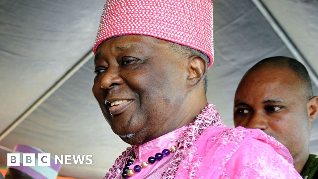 Nigerians Mourn Monarch Oba Sijuwade The Ooni Of Ife Bbc News 6513