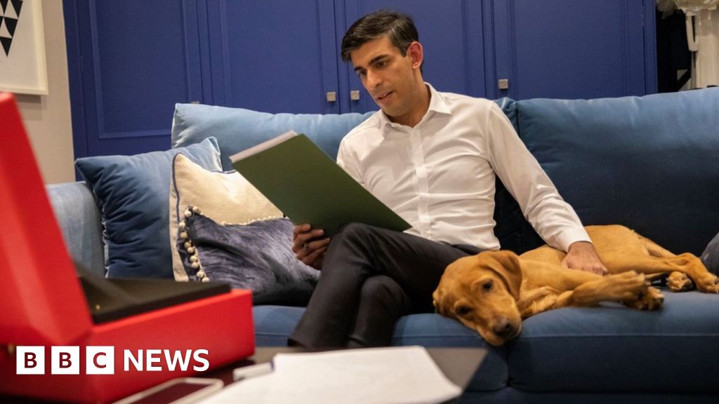Living in Downing Street: Rishi Sunak and family move back in