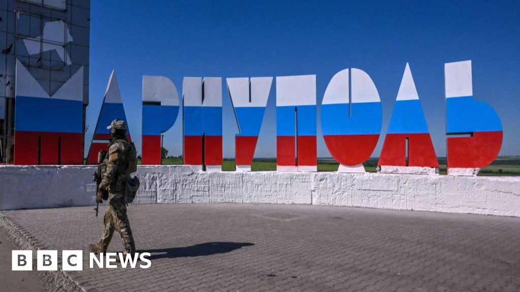 Ukraine war: Mariupol residents deny Russian stories about the city