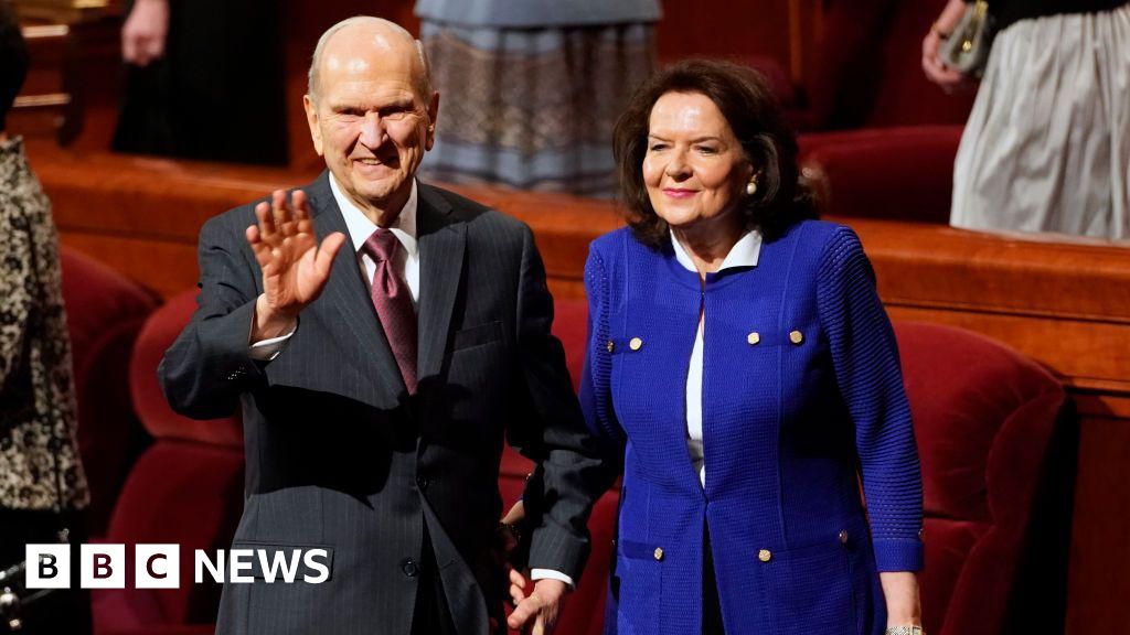 Russell M Nelson, head of Church of Latter-day Saints, dies aged 101