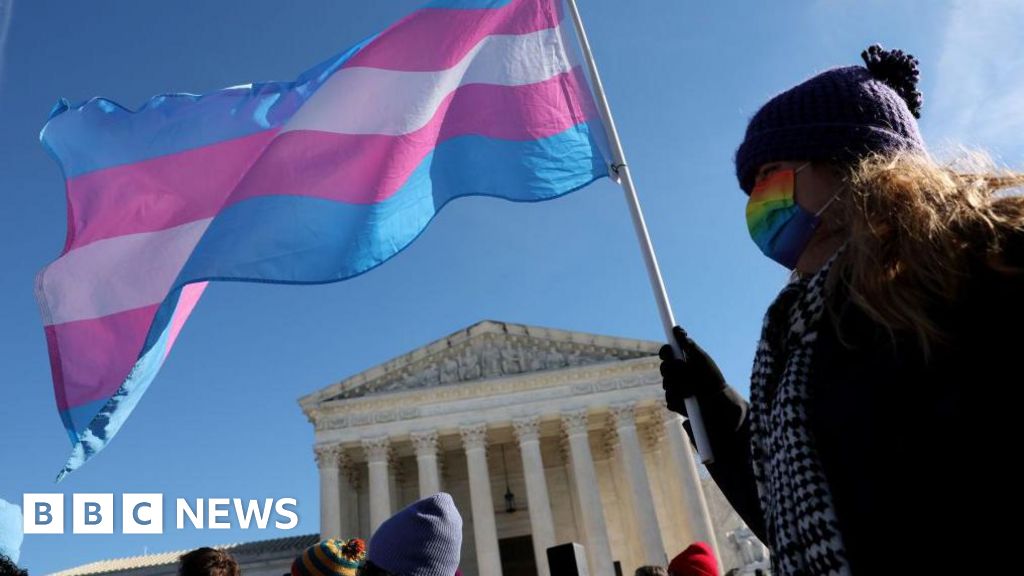 US Supreme Court allows Trump to enforce transgender military ban