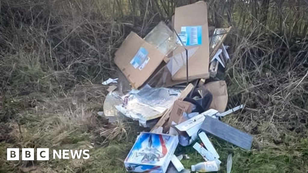 Denbighshire Rogue rubbish collectors use Aroad like a tip