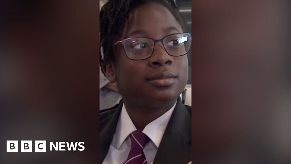 Technology Sec gives advice to 'stare at a wall' pupil