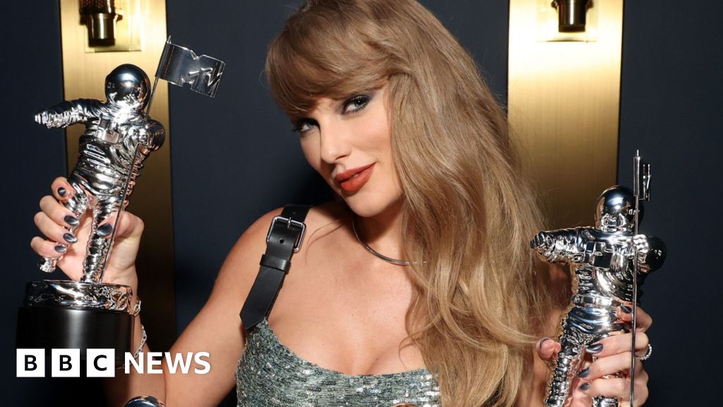 MTV Awards: Taylor Swift, Chappell Roan and Katy Perry sparkle