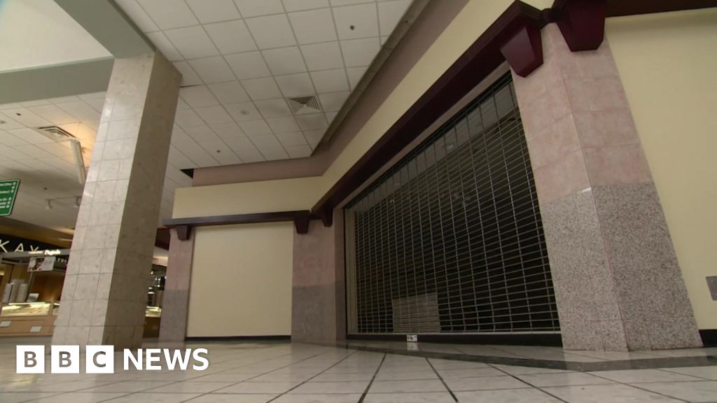 Can Us Retailers Keep Their Doors Open Bbc News