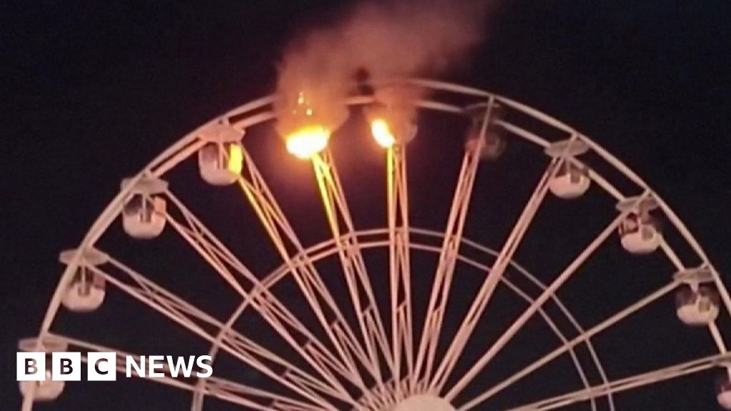 Ferris wheel fire in Germany injures several people