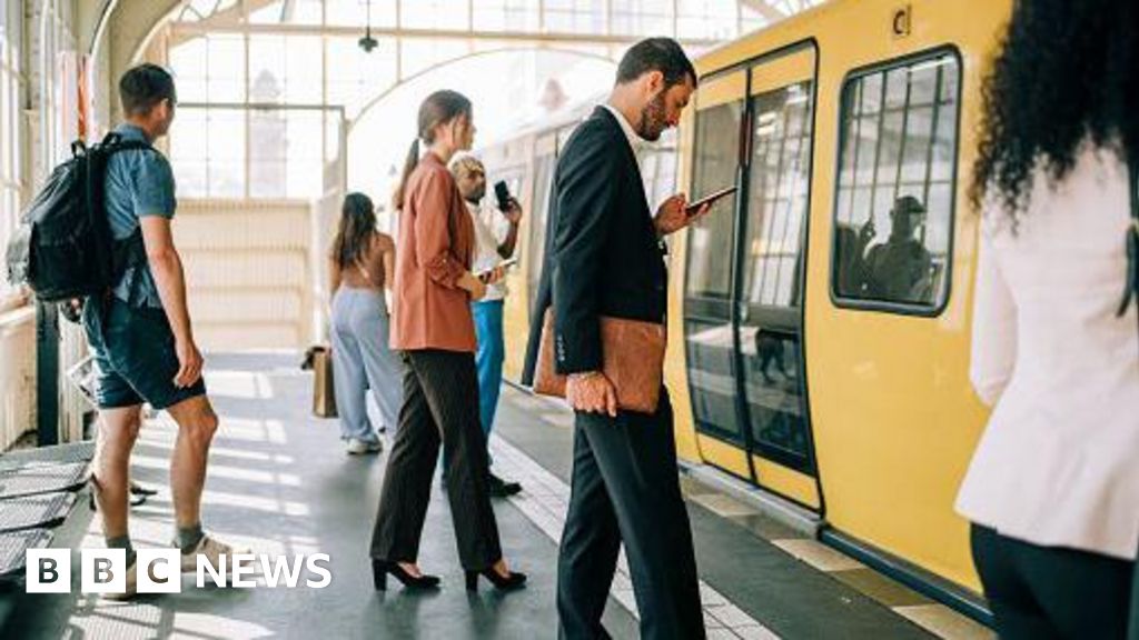 Man fined for loudspeaker call at French station