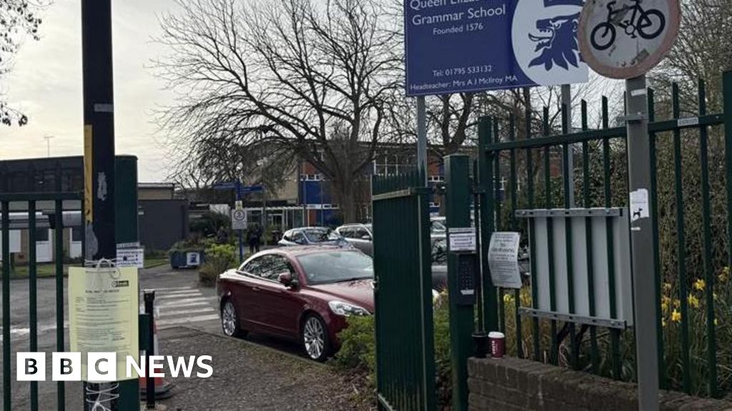 School confirms pupil died in Kent meningitis outbreak