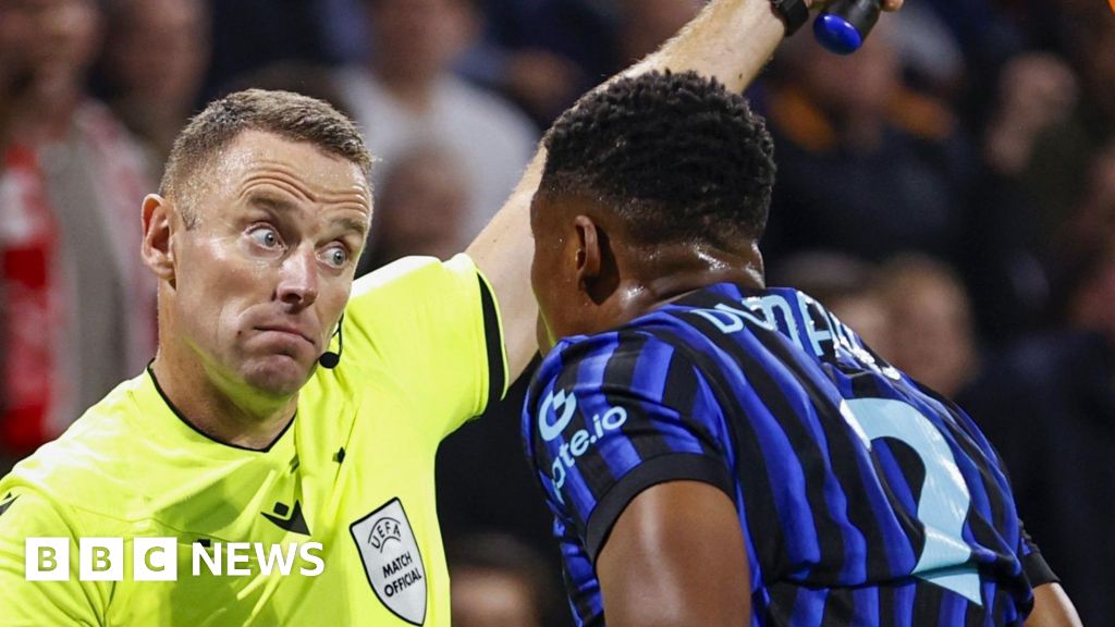 Assistant ref 'honoured' to complete 500th Premier League game