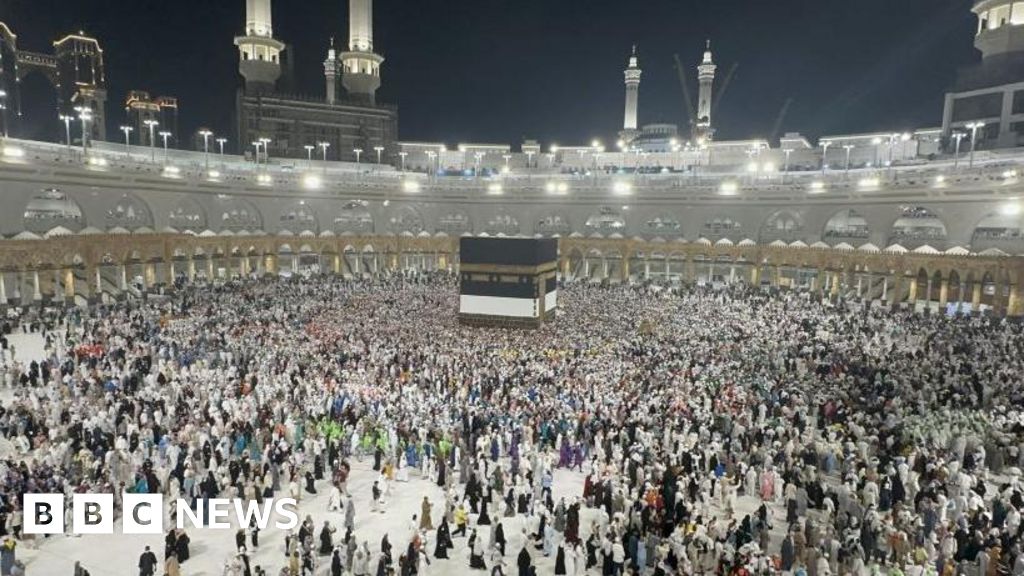 US couple 'walked for hours' before dying in Hajj heat