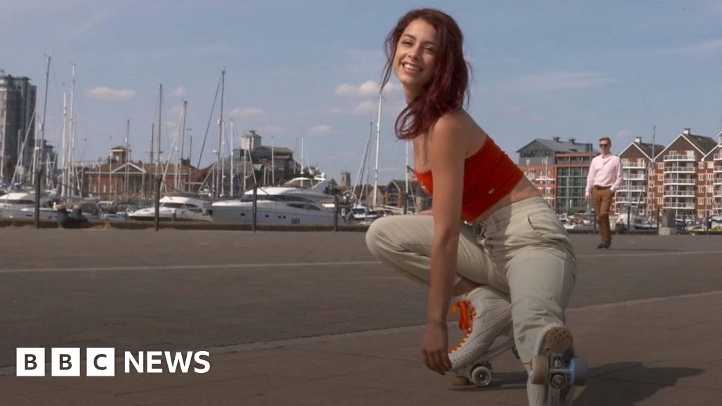 'Roller skating has been my dream since I was a kid' - BBC News